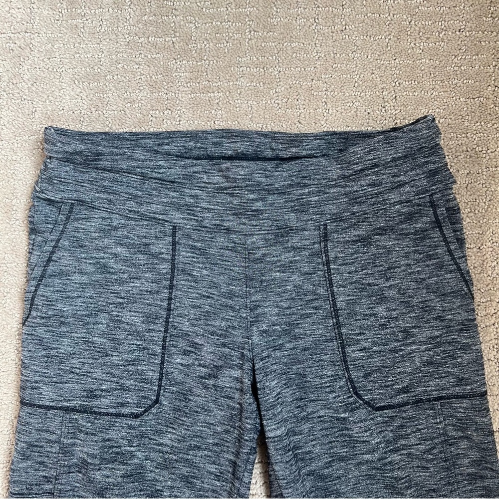 Athleta Women’s Mid-Rise Metro Jogger - Picture 4 of 8